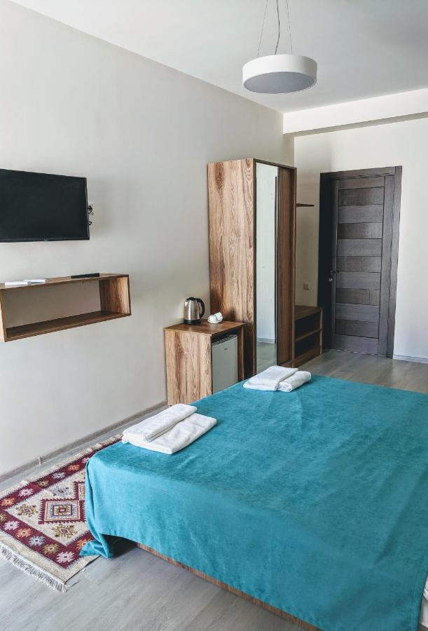Hotel 5 Rooms Tbilisi Buitenkant foto
